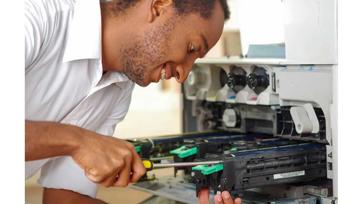 4 motivos para investir em outsourcing de impressão com equipe de manutenção própria