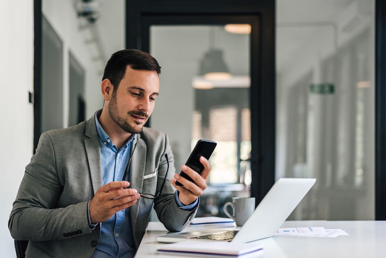 7 motivos para alugar smartphone para sua empresa